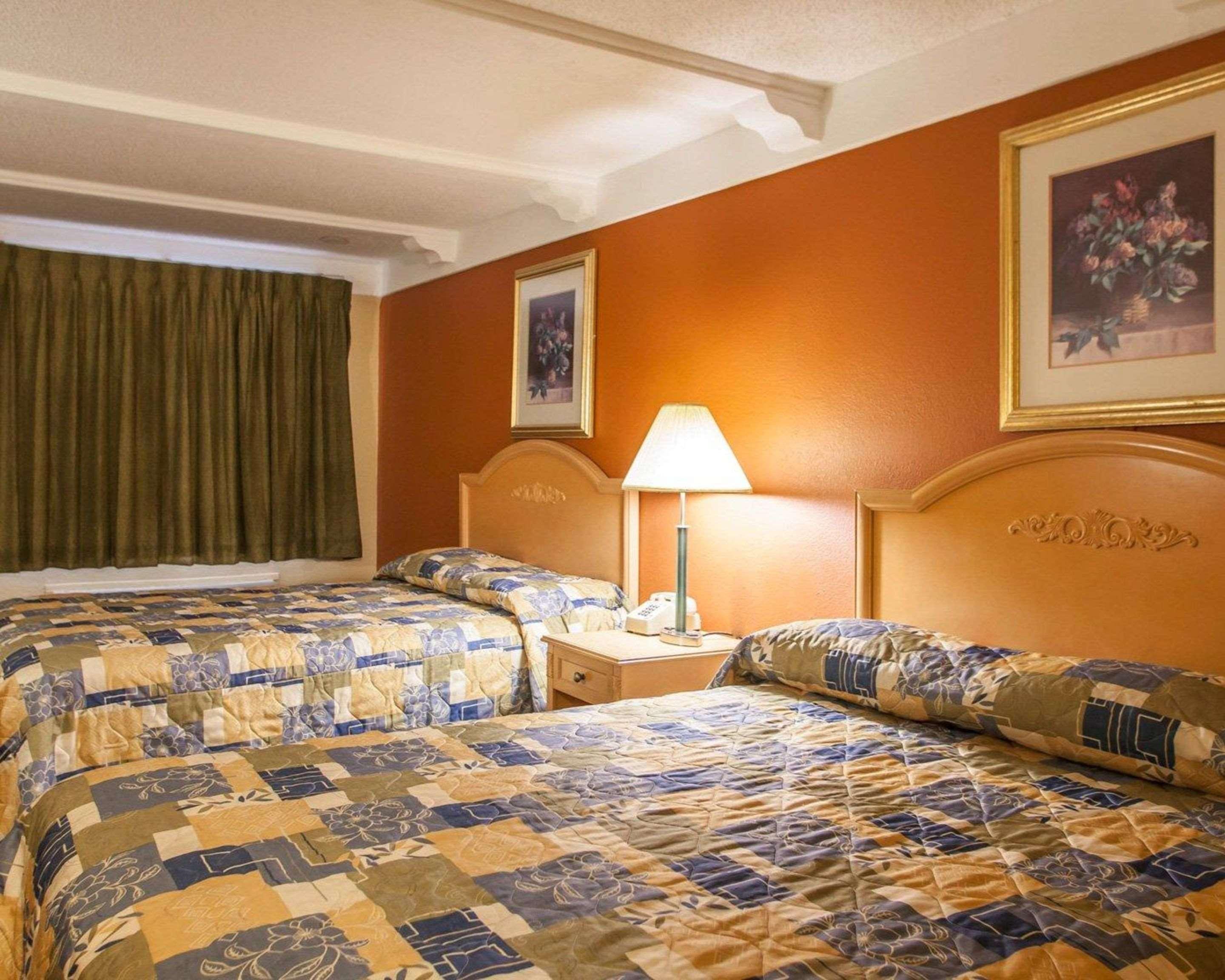 Relax Inn Saint Charles Exterior foto