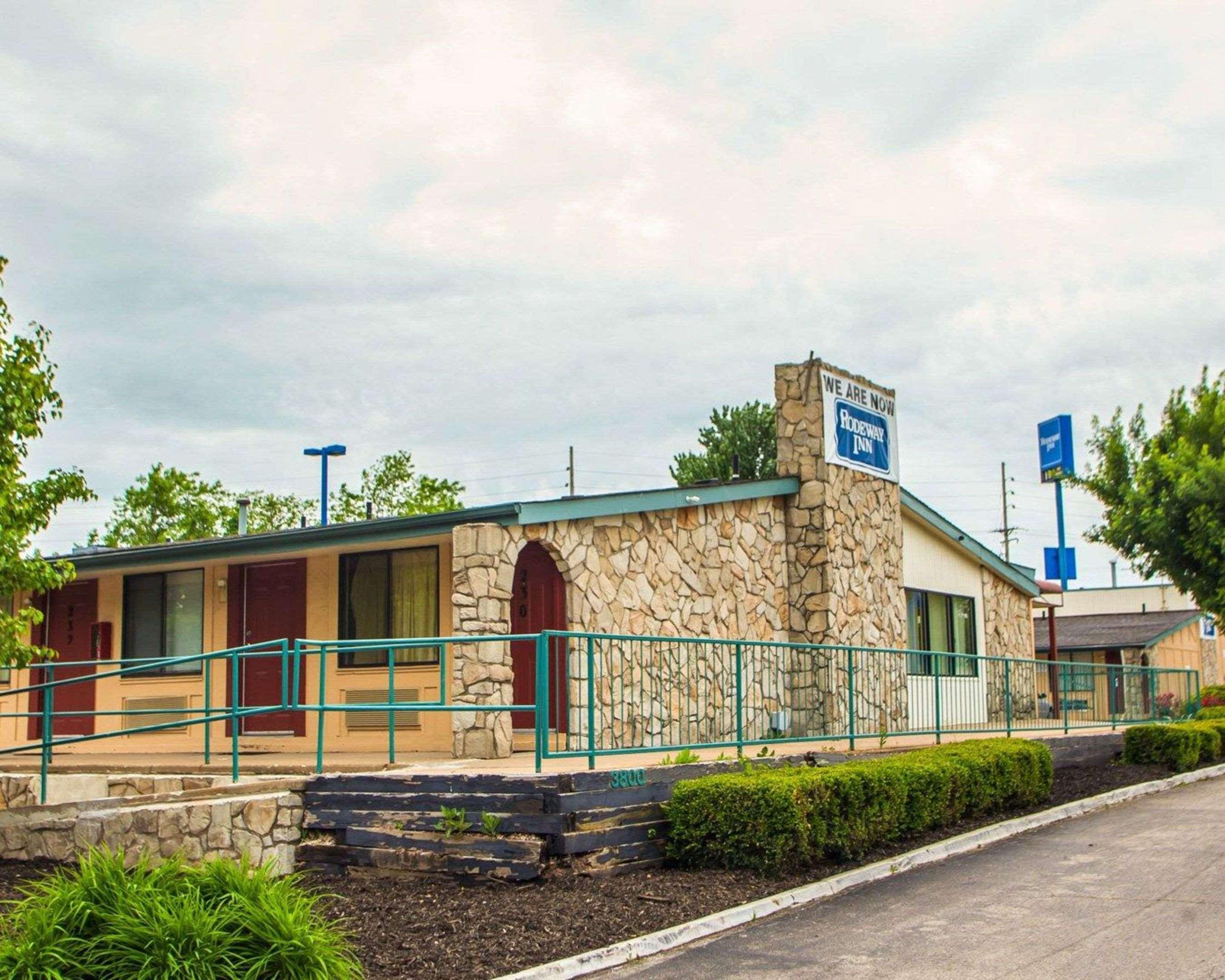 Relax Inn Saint Charles Exterior foto